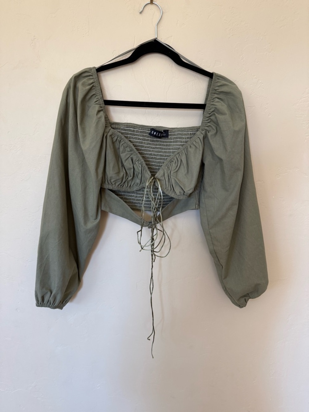 Lioness Olive Green Puff Sleeve Crop Top XS Cottagecore Coquette Tie Front - Picture 2 of 7